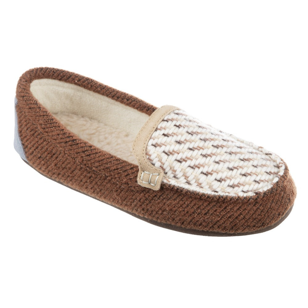 Women’s Andover Driver Moc Slipper in Buckskin Right Angled View